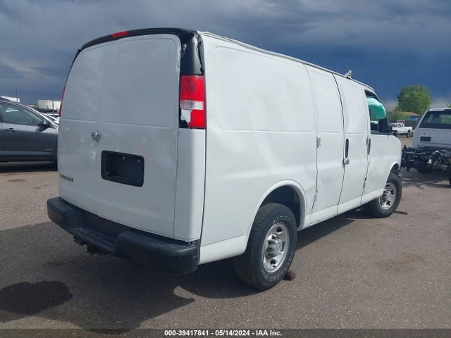 Chevrolet Express 2500 Work Van 2019 1GCWGAFG5K1306267 Image 4