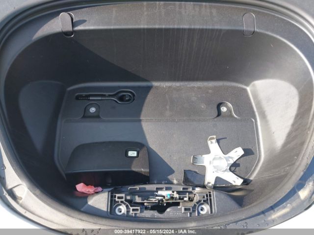 2019 TESLA MODEL 3 5YJ3E1EA4KF466640 Photo 9