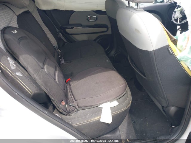 KIA SOUL + 2014 KNDJP3A57E7711138 Image 8