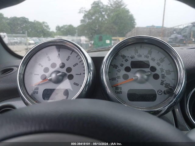 2006 MINI COOPER S WMWRE33546TG99786 Photo 6