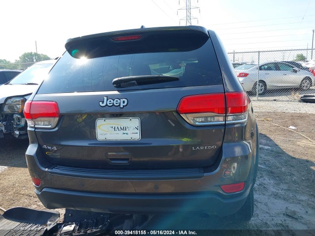 1C4RJFAG3JC350838 Jeep Grand Cherokee Laredo E 4x4