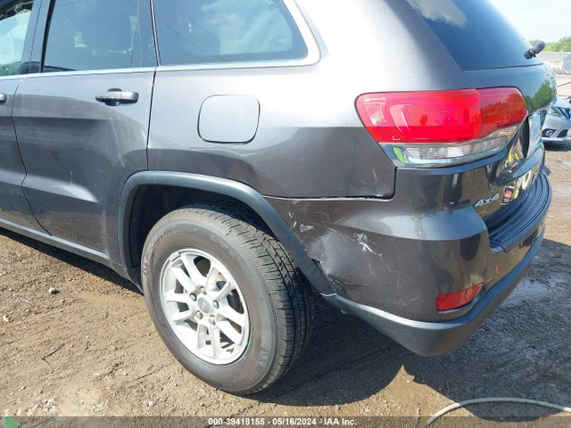1C4RJFAG3JC350838 Jeep Grand Cherokee Laredo E 4x4