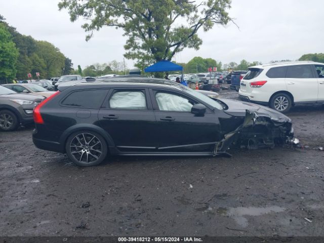 YV4A22NL9H1007836 Volvo V90 Cross Country T6