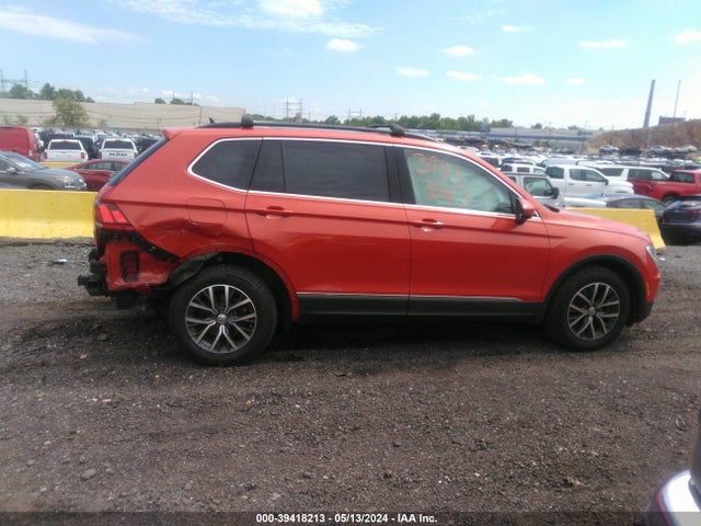 3VV2B7AXXJM206336 Volkswagen Tiguan 2.0t Se/2.0t Sel