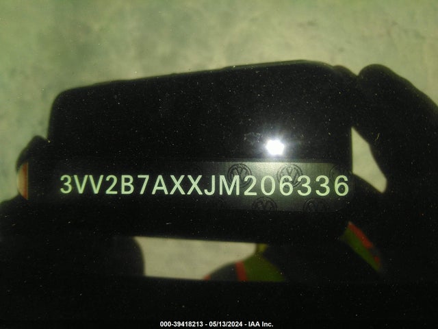 3VV2B7AXXJM206336 Volkswagen Tiguan 2.0t Se/2.0t Sel