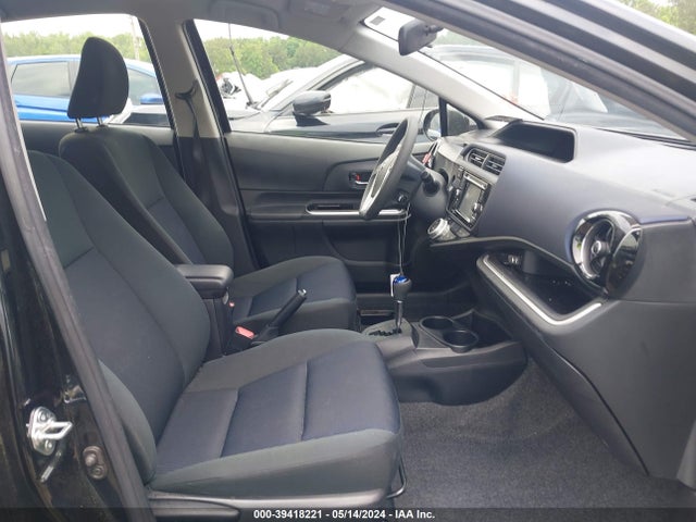 Toyota Prius C Three 2015 JTDKDTB33F1586220 Image 5