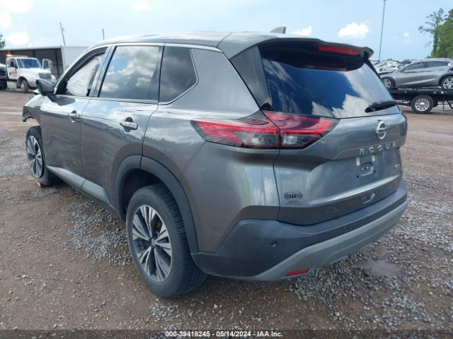 5N1AT3BA4MC733915 Nissan Rogue Sv Fwd