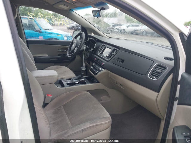 KIA SEDONA LX 2021 KNDMB5C14M6662115 Image 5