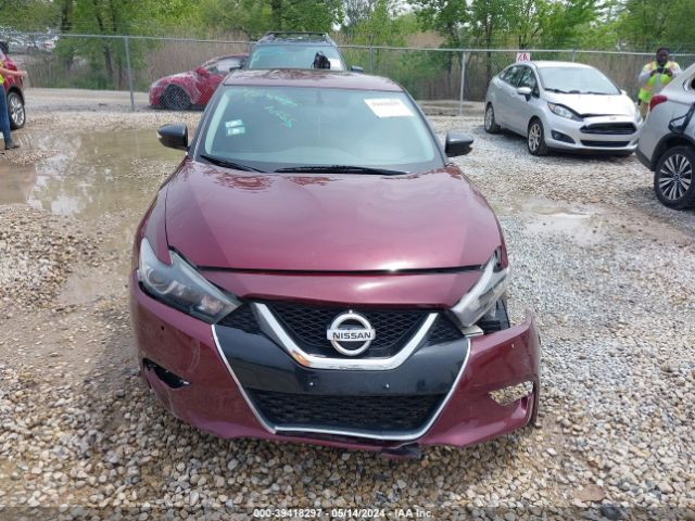 1N4AA6AP2JC369187 Nissan 2018