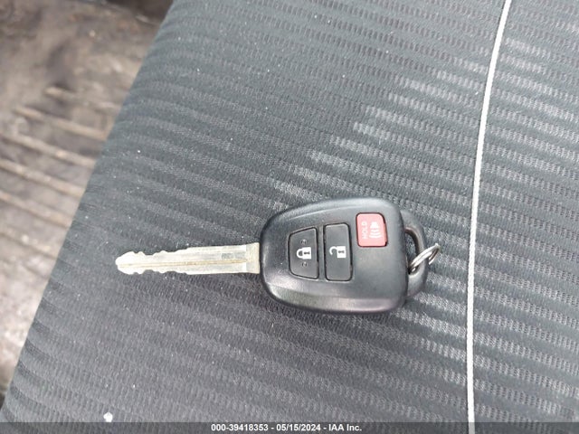 Toyota Rav4 Xle 2015 2T3RFREV6FW394185 Image 11