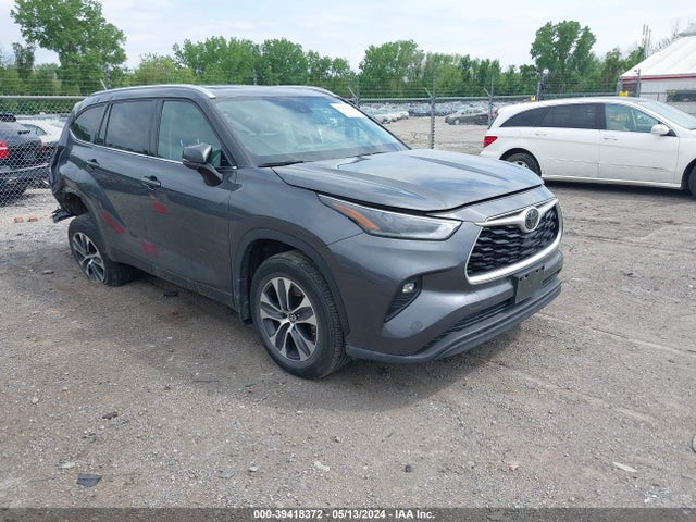Toyota Highlander Xle 2021 5TDGZRBH8MS062082 головне зображення