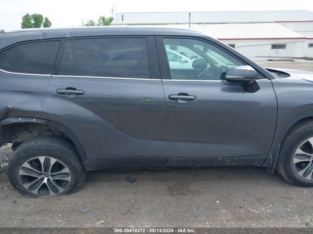 Toyota Highlander Xle 2021 5TDGZRBH8MS062082 Image 13