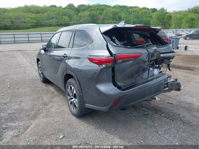 Toyota Highlander Xle 2021 5TDGZRBH8MS062082 Image 3
