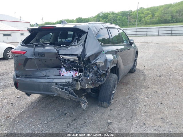Toyota Highlander Xle 2021 5TDGZRBH8MS062082 Image 4