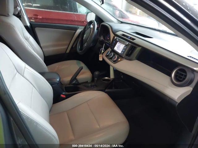 Toyota RAV4 LE 2015 2T3BFREV4FW313931 Image 5