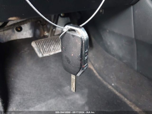 KNDEU2AA0M7120309 KIA SELTOS S