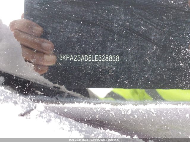 3KPA25AD6LE328838 KIA Rio 5-door S