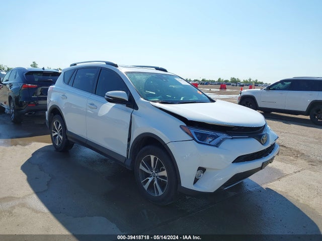 Toyota Rav4 Xle 2018 JTMWFREV6JD110174 main image