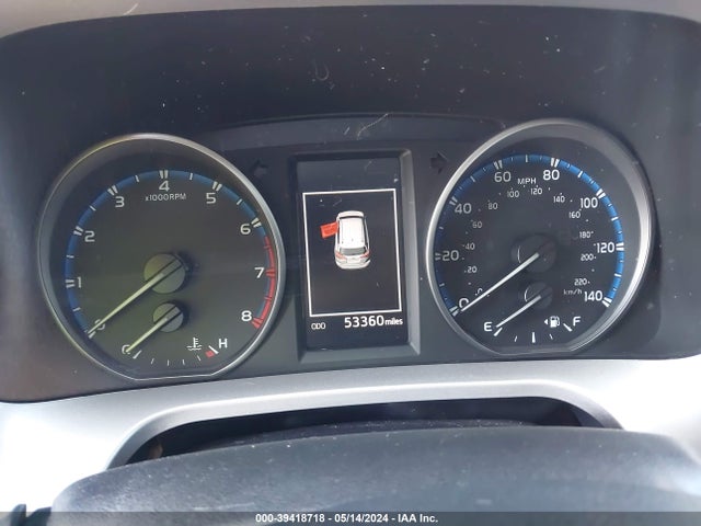 Toyota Rav4 Xle 2018 JTMWFREV6JD110174 Image 7