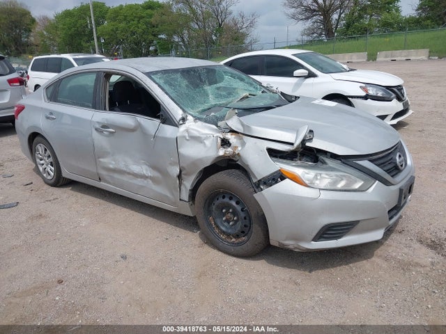 2017 1N4AL3AP1HN355675 main image
