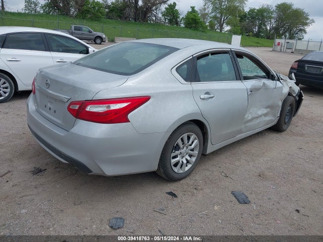 Nissan Altima 2.5 S 2017 1N4AL3AP1HN355675 Image 4