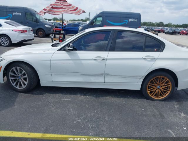 WBA8A9C33HK864175 BMW 320i