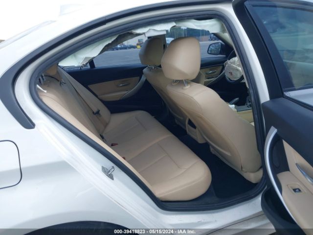 WBA8A9C33HK864175 BMW 320i