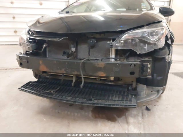 Toyota COROLLA LE 2018 5YFBURHE1JP847649 Image 6