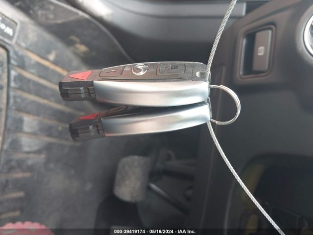 SJKCH5CP2JA043453 Infiniti Qx30 Premium