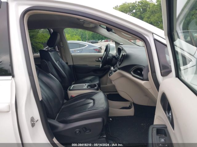 2C4RC1EG6LR159528 Chrysler Pacifica Touring L Plus