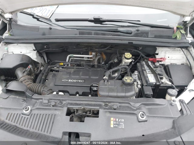 Chevrolet TRAX LS 2018 KL7CJKSB6JB703254 Image 10