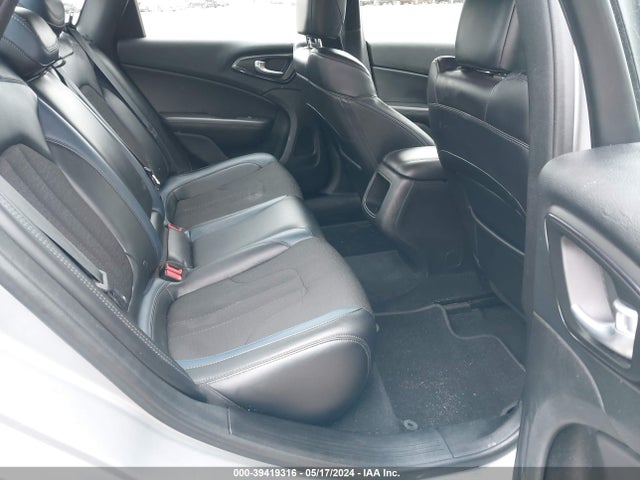 Chrysler 200 S 2015 1C3CCCBB4FN675757 Image 8