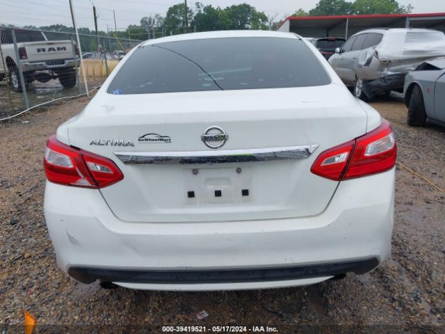 1N4AL3AP6HN330111 Nissan Altima 2.5 S