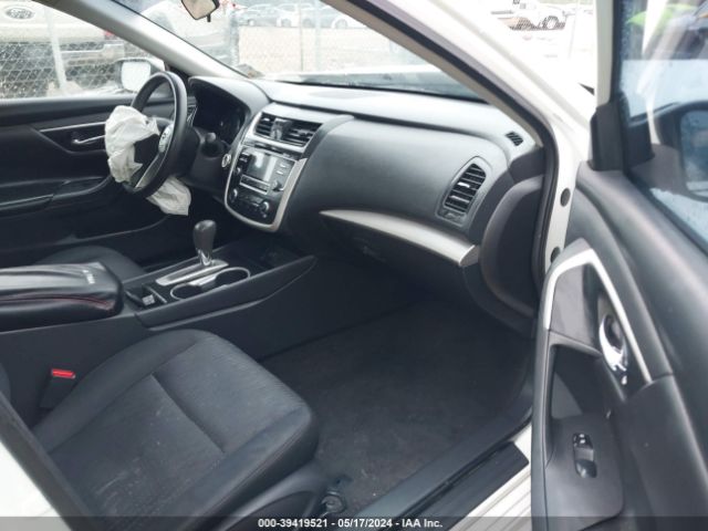 1N4AL3AP6HN330111 Nissan Altima 2.5 S