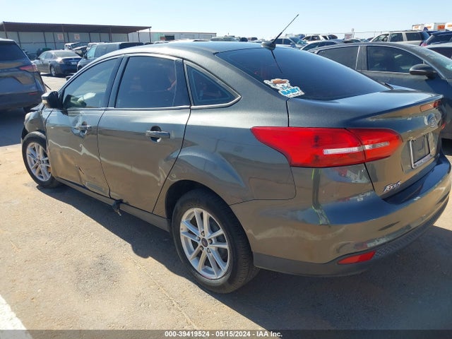 Ford FOCUS SE 2015 1FADP3F21FL204116 Image 3