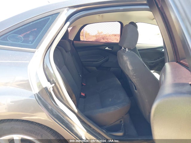 Ford FOCUS SE 2015 1FADP3F21FL204116 Image 8