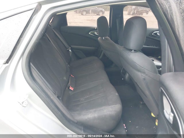 1C3CCCAB1GN152652 Chrysler 200 Limited