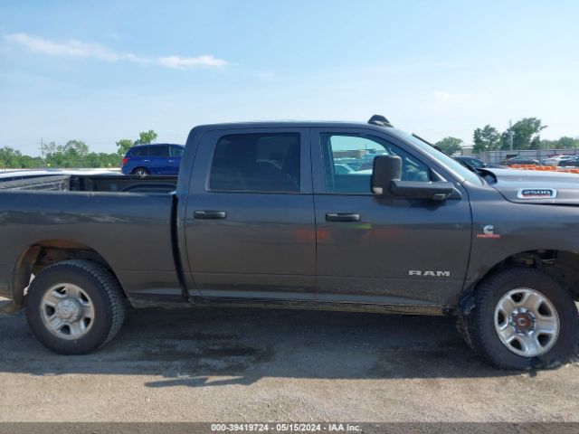 3C6UR5CL3NG351103 RAM 2500 Tradesman  4x4 6'4 Box