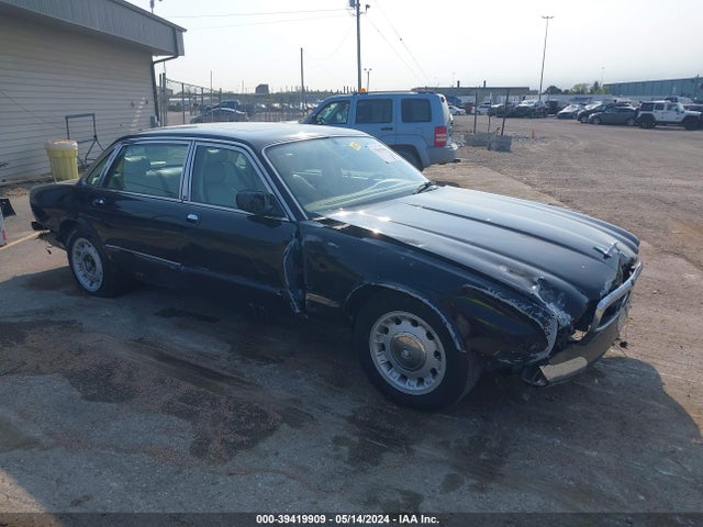 1998 JAGUAR XJ8 SAJKX624XWC838598 Photo 0