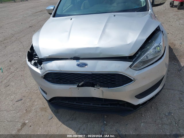 Ford FOCUS SE 2017 1FADP3F22HL336224 Image 6