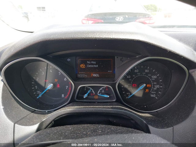 Ford FOCUS SE 2017 1FADP3F22HL336224 Image 7