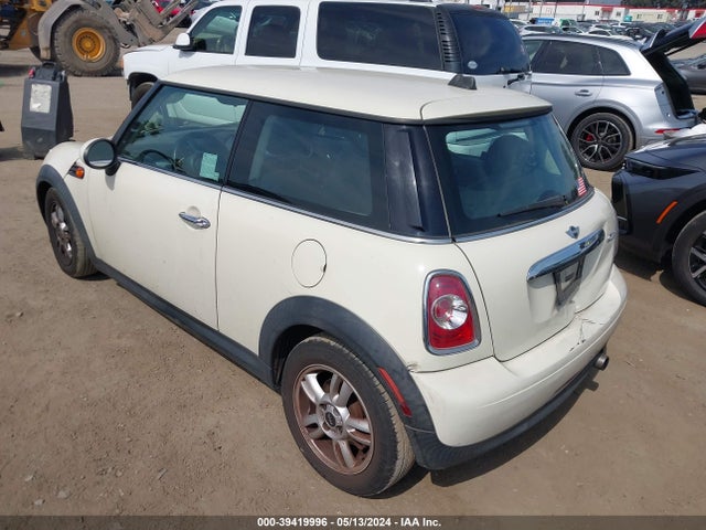 2013 MINI HARDTOP WMWSU3C53DT687059 Photo 2