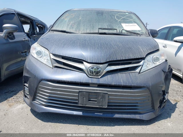 Toyota Sienna Xle 8 Passenger 2018 5TDYZ3DC9JS914924 Image 12