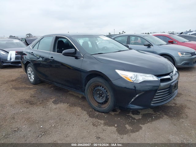 Toyota CAMRY LE 2017 4T1BF1FK4HU367537 main image