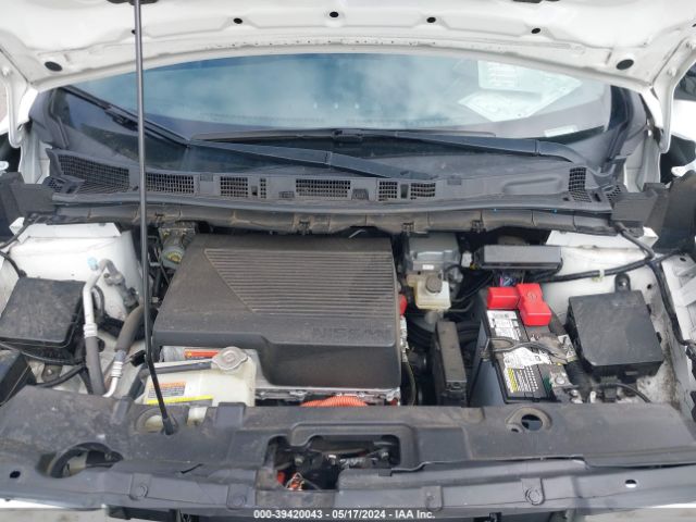 1N4AZ1CP7KC304992 Nissan LEAF SV