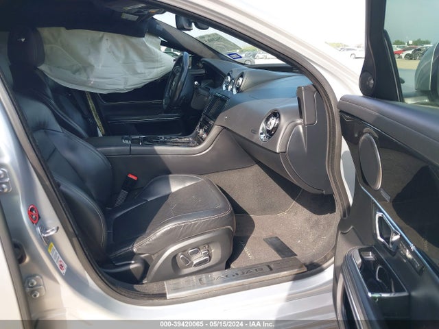 2015 JAGUAR XJ SAJWA1CZ2F8V87904 Photo 4