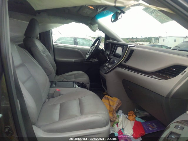 Toyota Sienna Xle 8 Passenger 2017 5TDYZ3DCXHS794609 Image 5