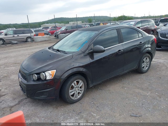 Chevrolet Sonic Lt Auto 2015 1G1JC5SH1F4203744 Image 2