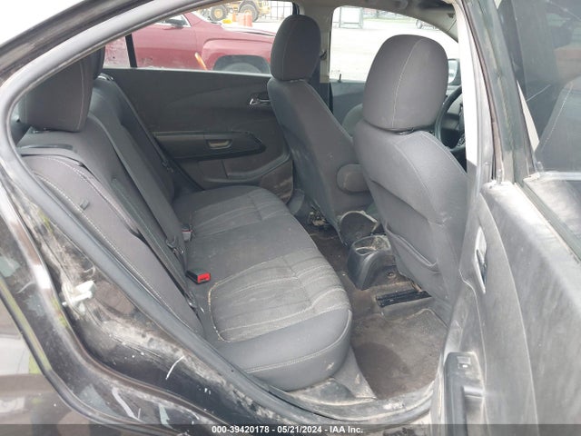 Chevrolet Sonic Lt Auto 2015 1G1JC5SH1F4203744 Image 8