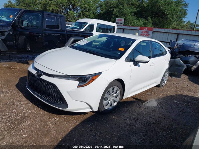 Toyota COROLLA LE 2022 JTDEPMAE9N3017419 Image 2